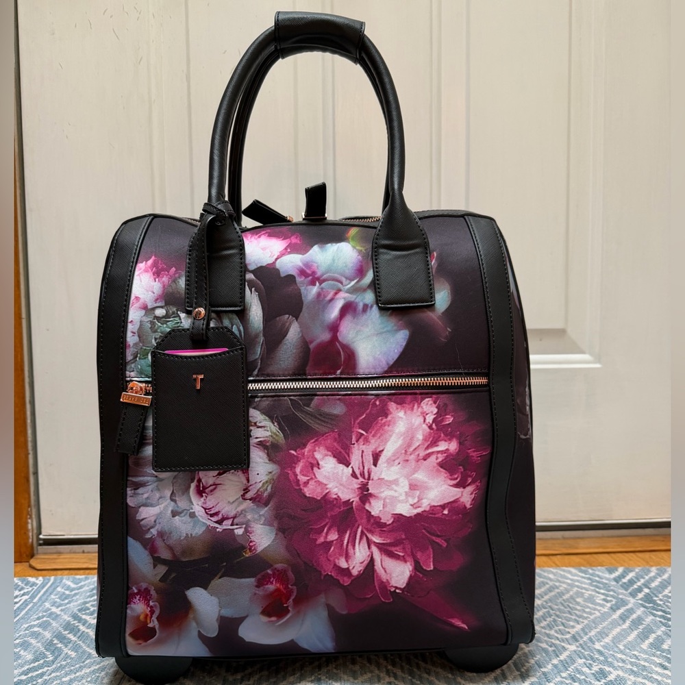 Ted Baker | Travel bag with wheels